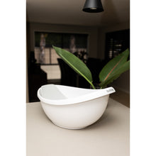 Load image into Gallery viewer, Bubble Cuddle Bath with Bath Seat - White