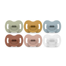 Load image into Gallery viewer, Suavinex Colour Essence All Silicone Soother with SX Pro Physiological Teat 0-6M - Green