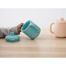 Load image into Gallery viewer, Beaba Silicone Learning Cup with Spout Lid - Pink