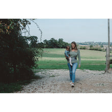 Load image into Gallery viewer, Hippychick Hipseat - Denim Grey
